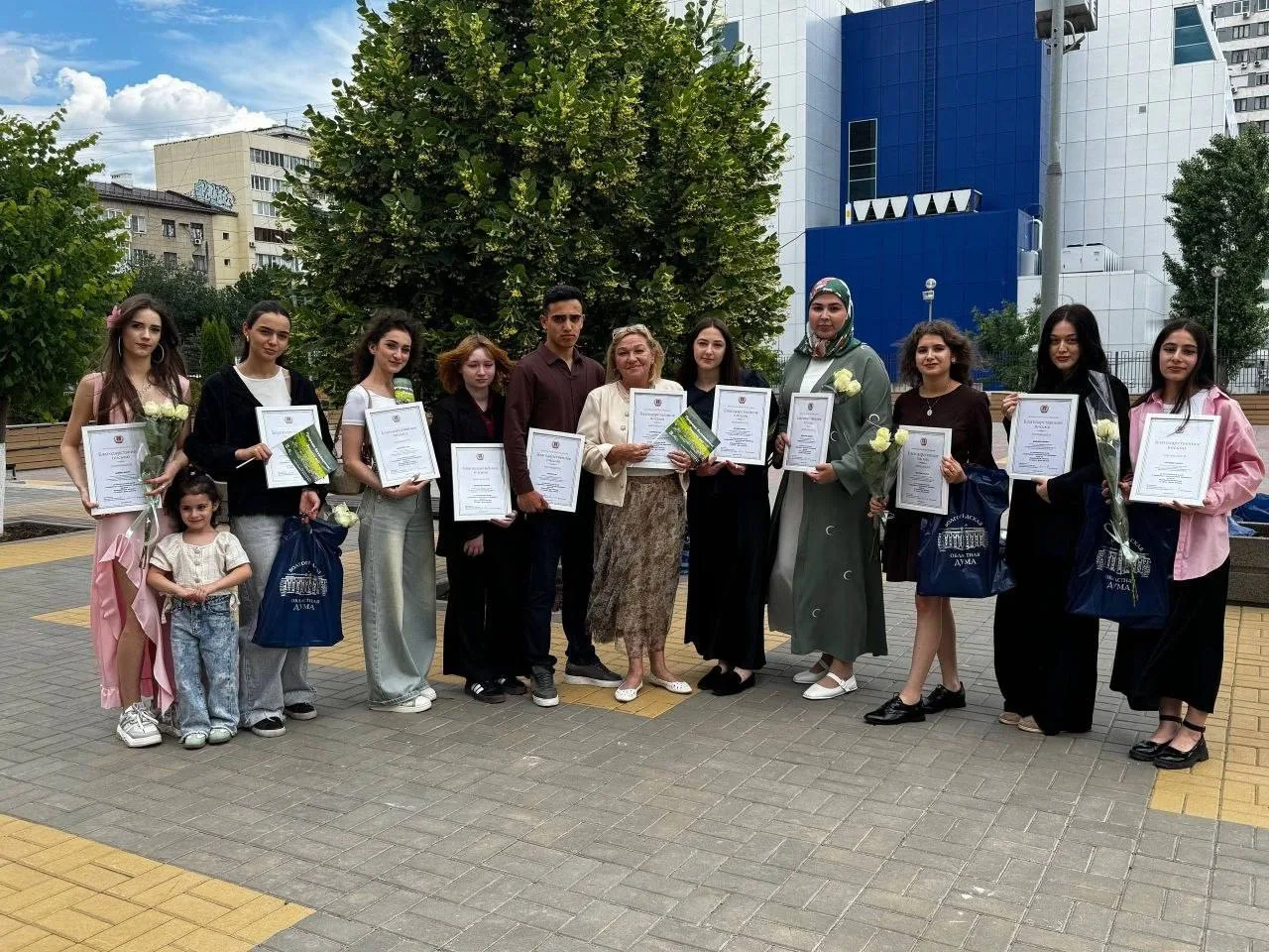 ☀️Наши активисты приняли участие в торжественном мероприятии, посвящённом Дню эколога и 10-летию Эко