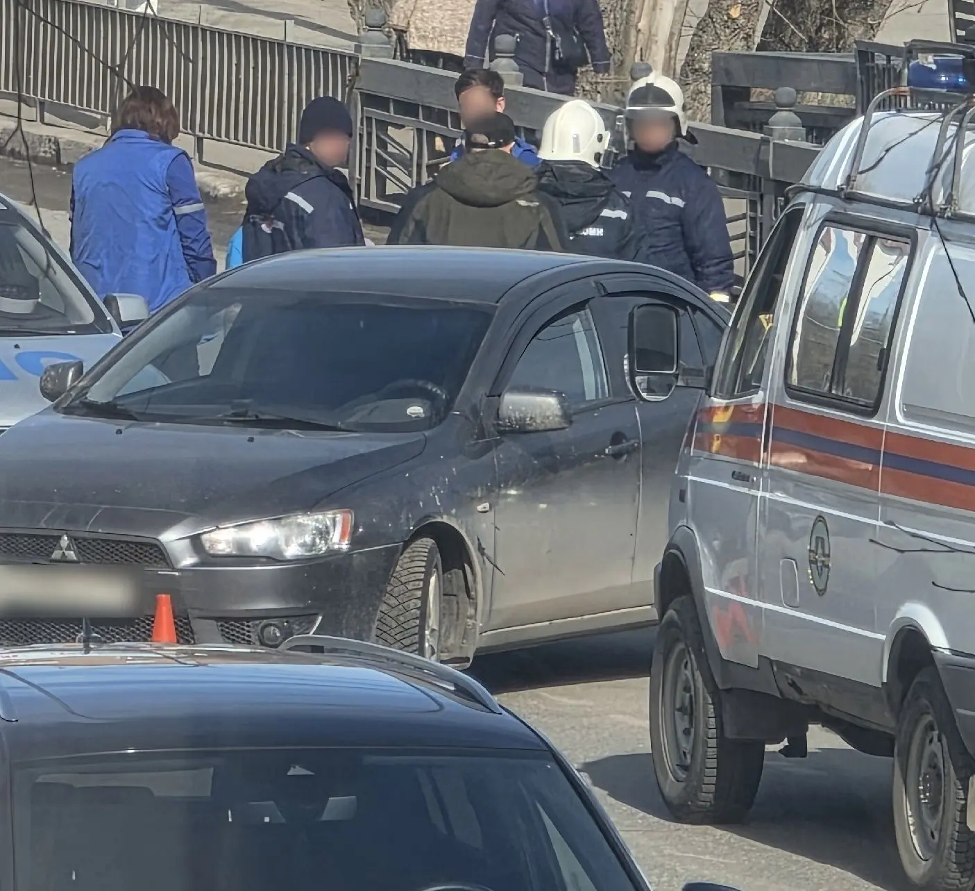 В УХТЕ ВОДИТЕЛЬ MITSUBISHI СБИЛ ПЕНСИОНЕРКУ ПРИ ВЫЕЗДЕ СО ДВОРА  В Ухте водитель Mitsubishi сбил пен