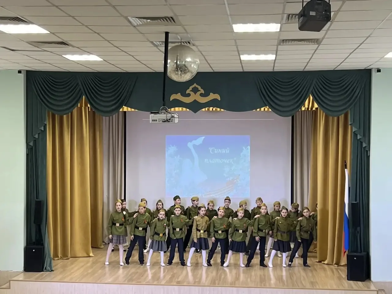 Сердце в такт с историей.   «Песни военных лет»  В преддверии великого Дня Победы в нашей гимназии п