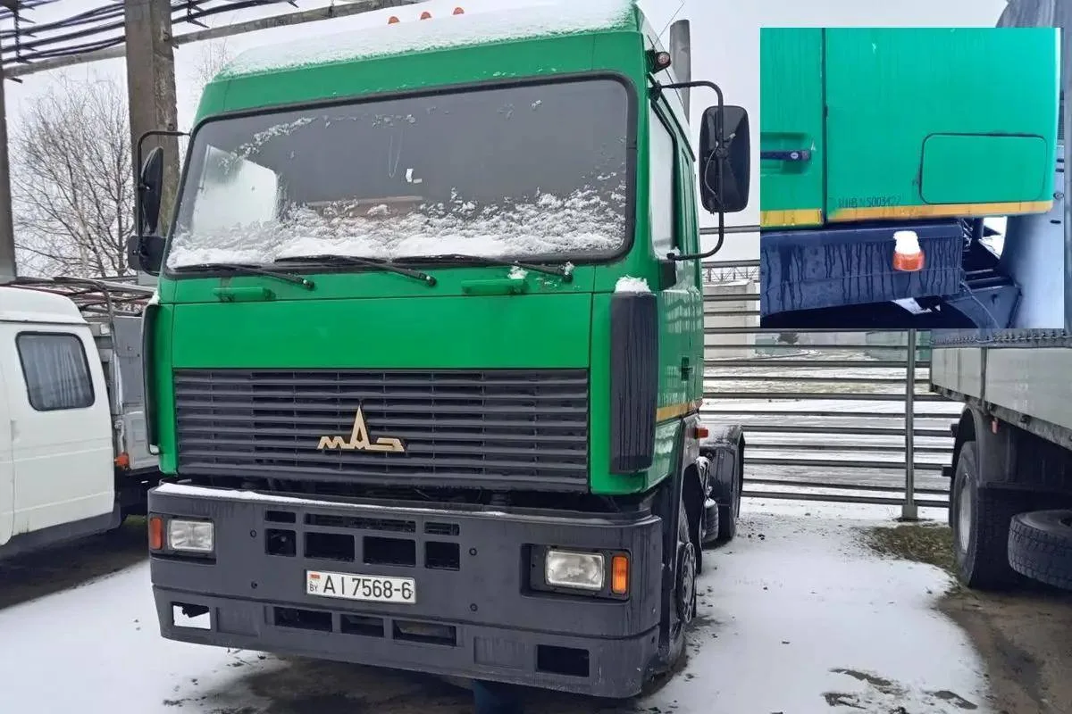 Минский автозавод выставил на продажу два исторических образца своих грузовиков: МАЗ-54...