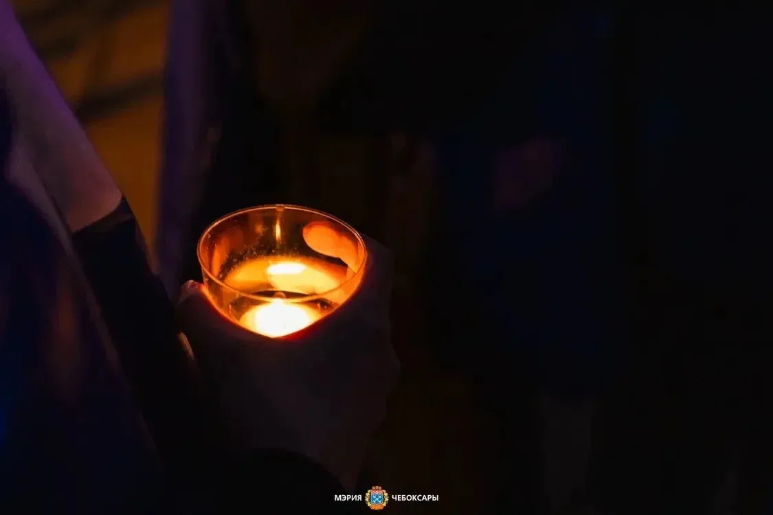 Свеча Победы: огонь, горящий сквозь годы 🕯️  Сегодняшняя акция «Свеча Победы» слила тысячи огоньков 