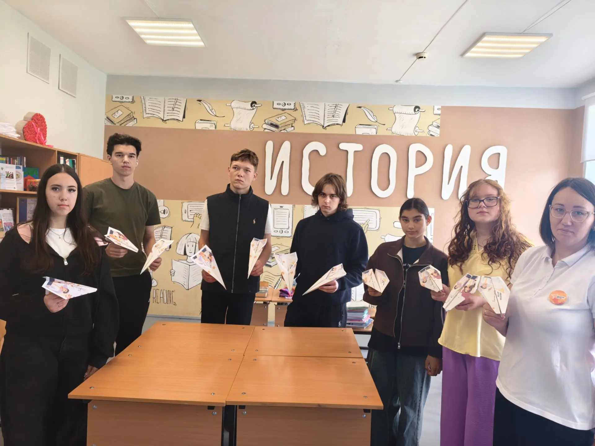 ✨ В преддверии Дня знаний в нашей школе произошло маленькое чудо ✨ Выпускники 9-х и 11-...