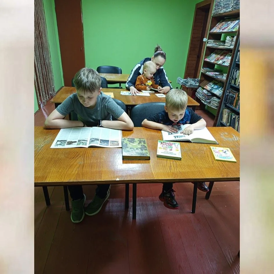 🎉 «Пусть книга будет праздником для Вас»: в Высоковской сельской библиотеке прошло литературное асс