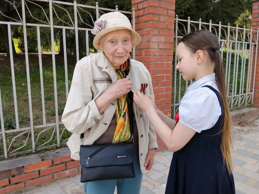 Раздаем тепло и гордость своими руками: акция «Георгиевская ленточка»  Празднование Дня Победы – это
