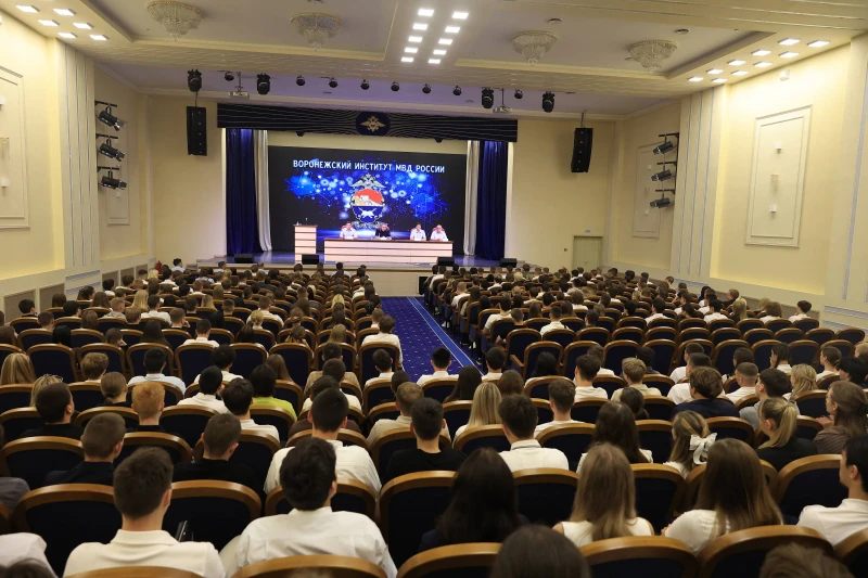 Поздравляем кандидатов, успешно прошедших конкурсных отбор, с зачислением в Воронежский институт МВД