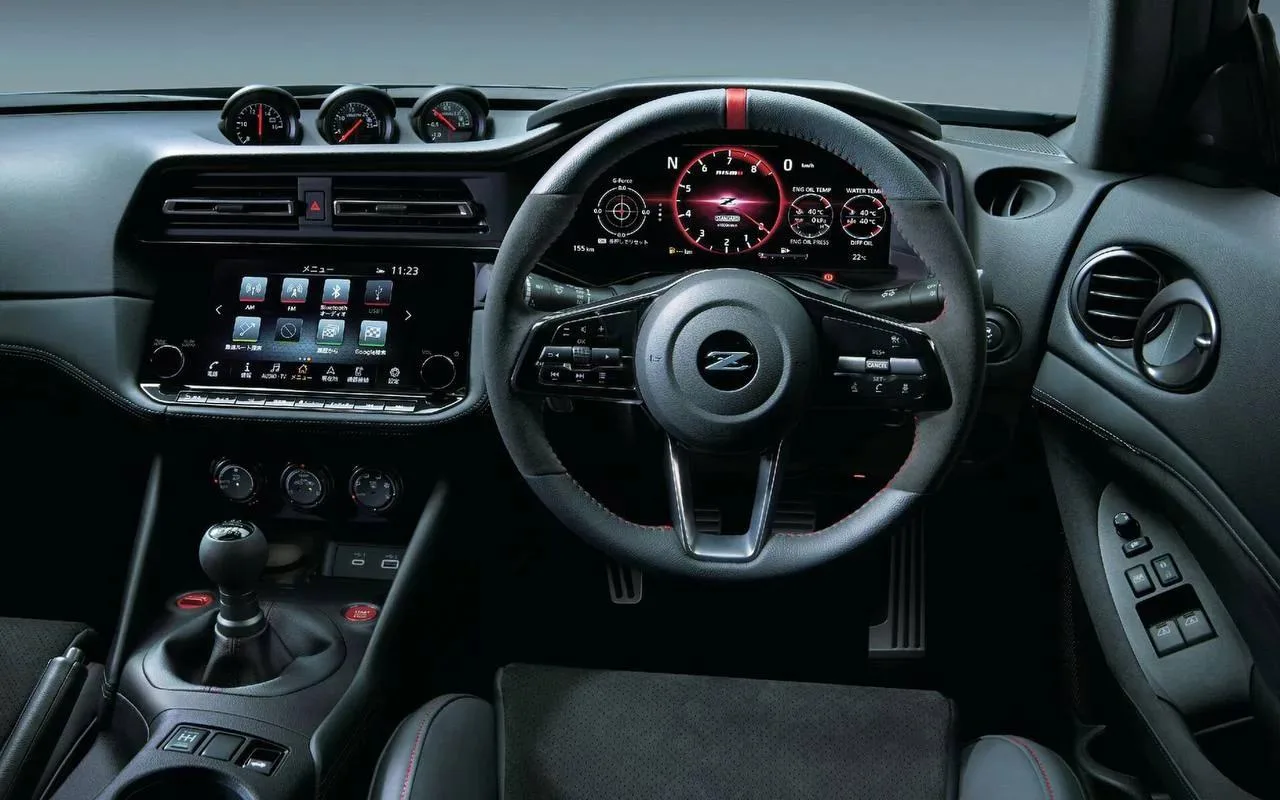 Nissan Z стал комфортнее: обновлённое купе вышло на рынок Японии