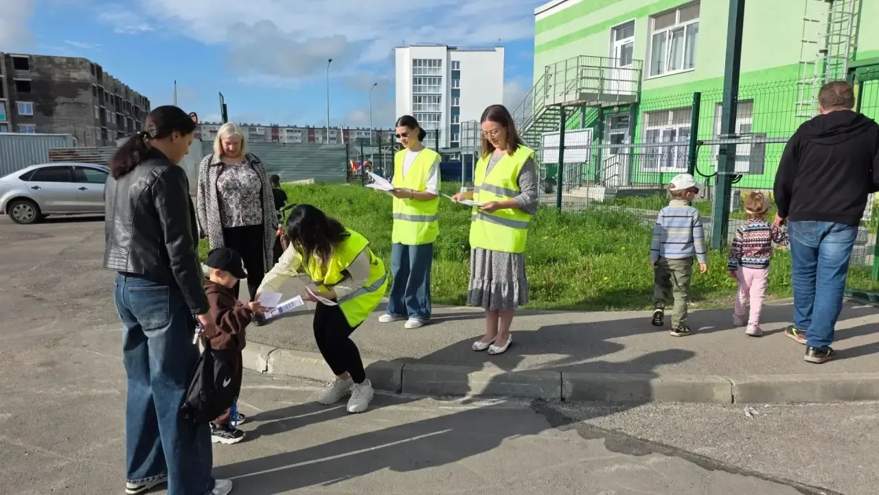15 июня прошла традиционная акция " Родительский патруль".

Родители группы "Пчёлка" совместно с вос