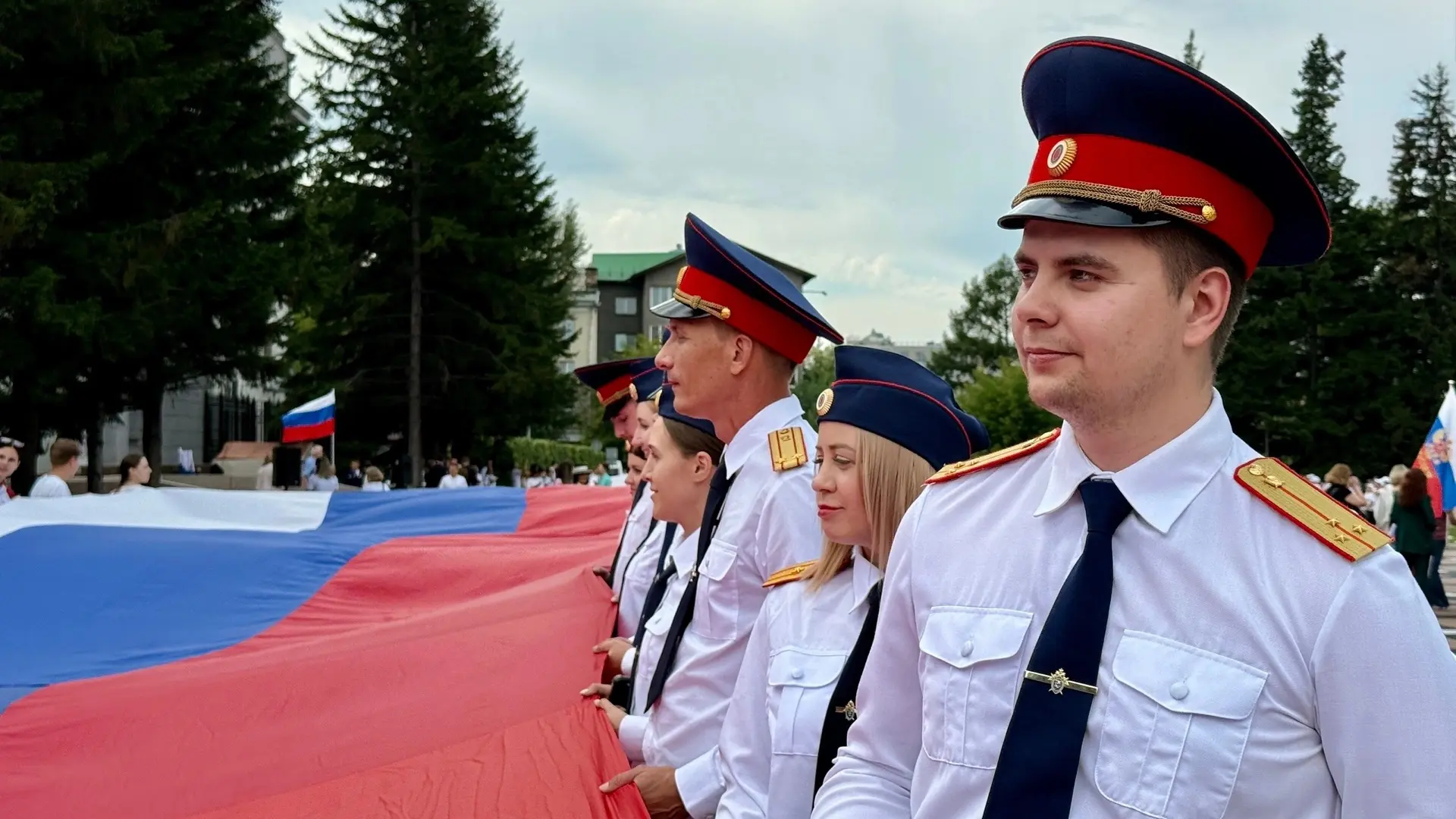 В Иркутске сотрудники СКР приняли участие в торжественном мероприятии, посвященном Дню ...