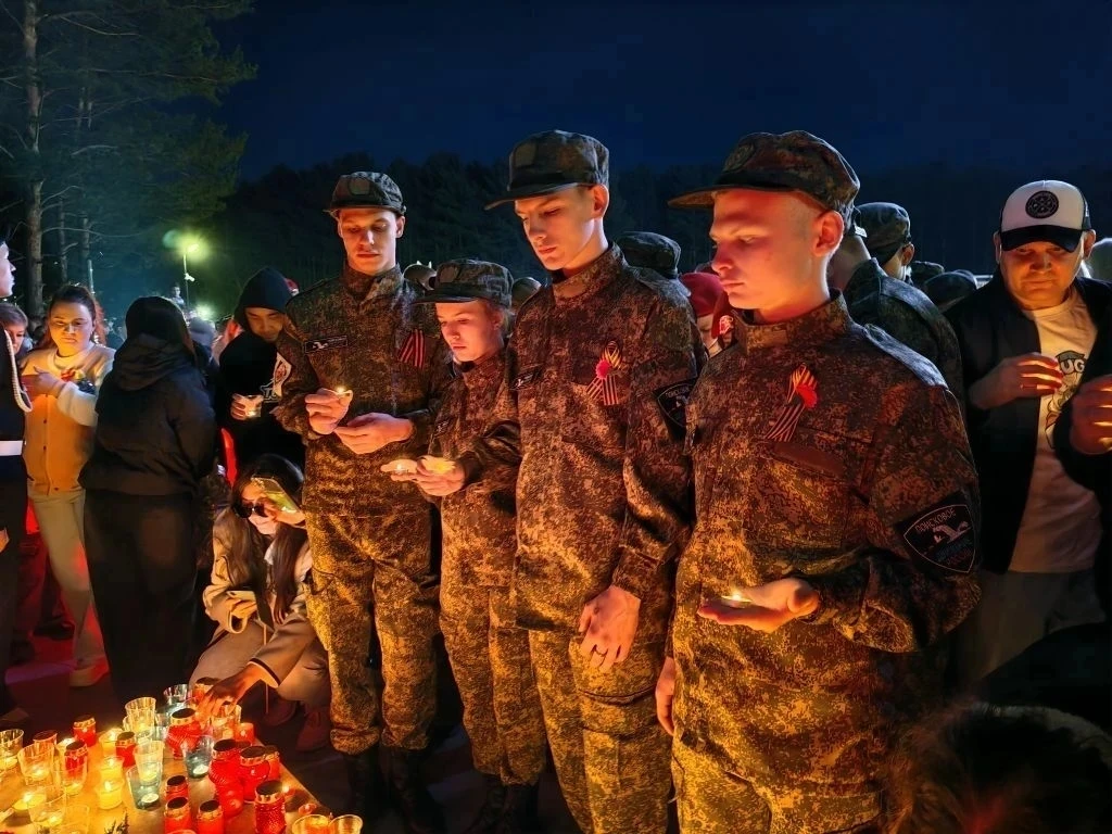 Образовательные организации Кузбасса присоединились к празднованию Дня Победы.   Продолжается регион