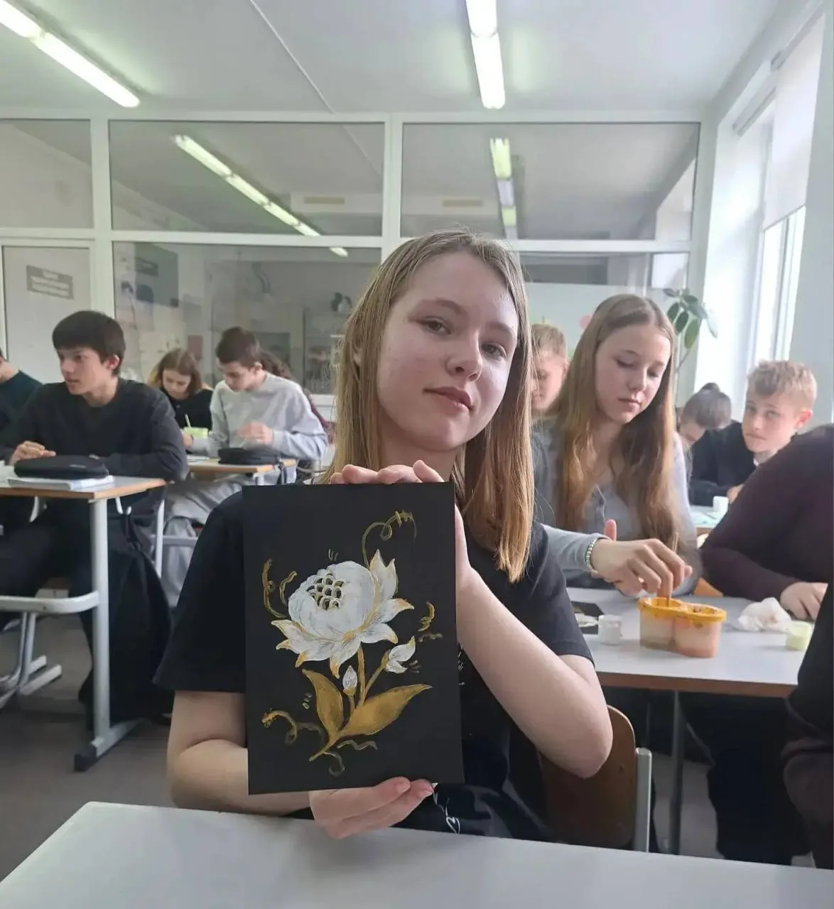 ✨ Давно не рассказывали про Родительский фестиваль!  В 8Г классе прошёл мастер-класс по петербургско