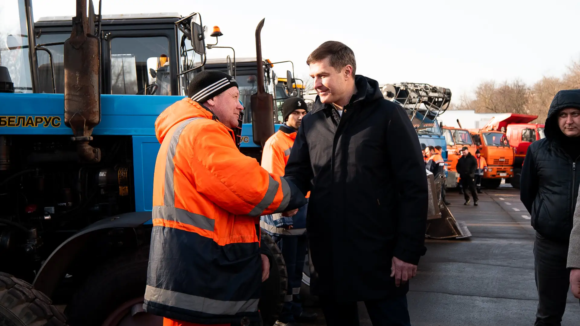 🚜 В преддверии Дня работника ЖКХ проверили готовность служб к весенне-летнему сезону.