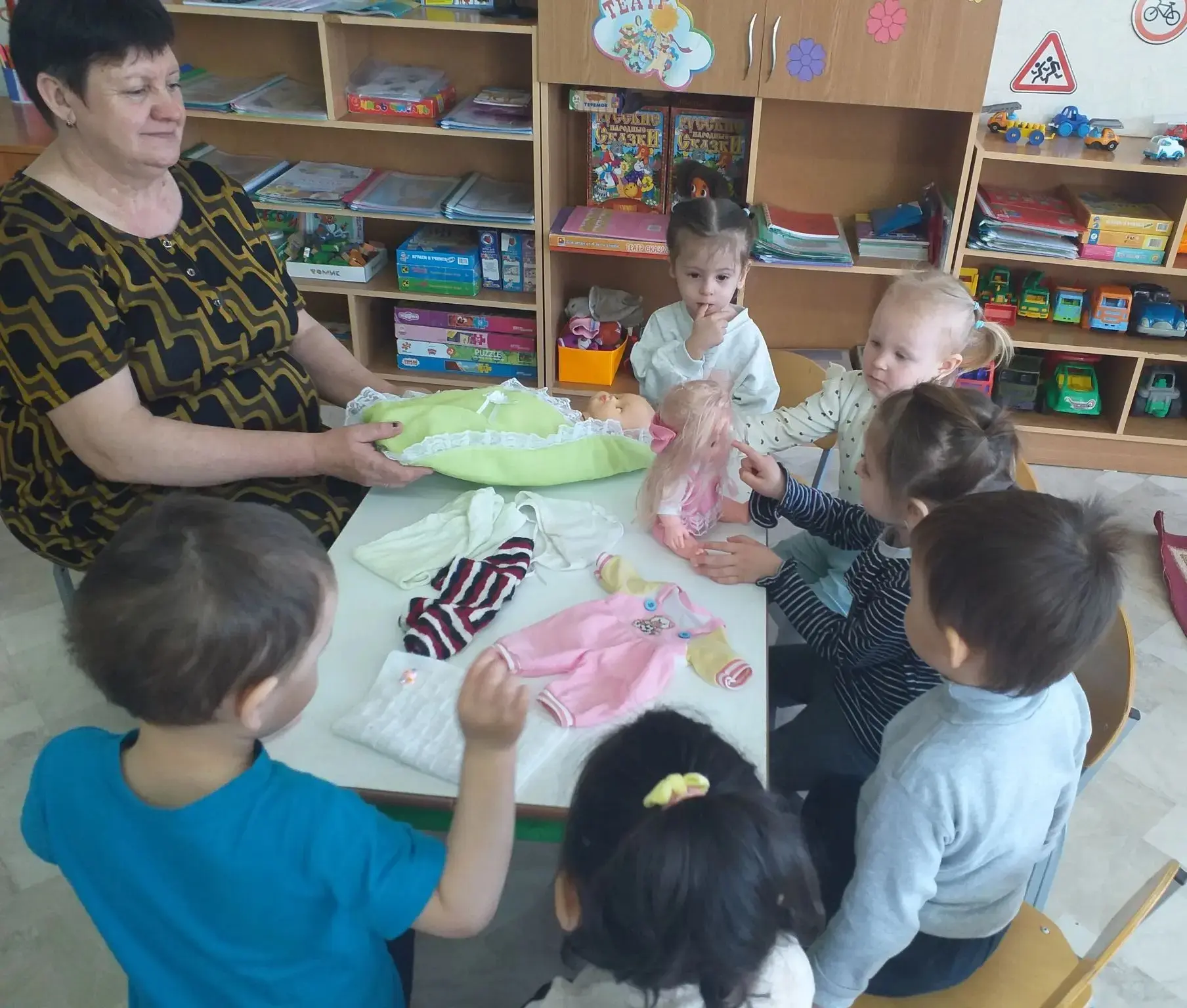 Учимся одеваться сами вместе с «Карапузами»! 🧥🧤