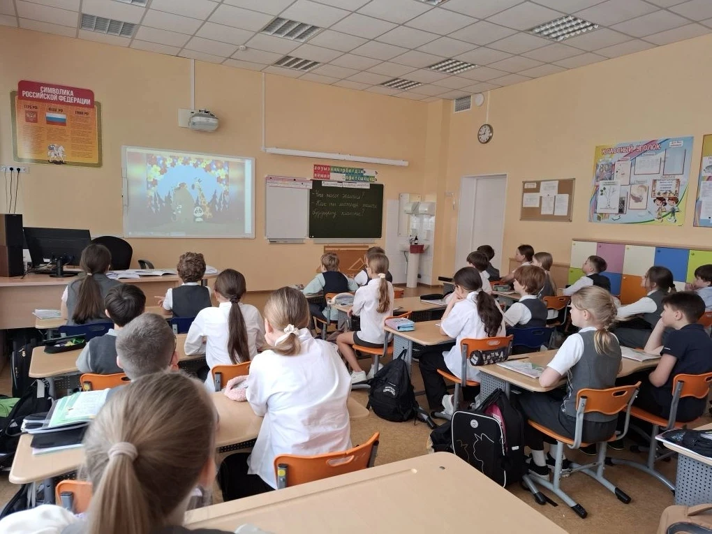 Образовательный трек экомарафона "Зелёный билет " продолжается просмотром и обсуждением мультфильма 