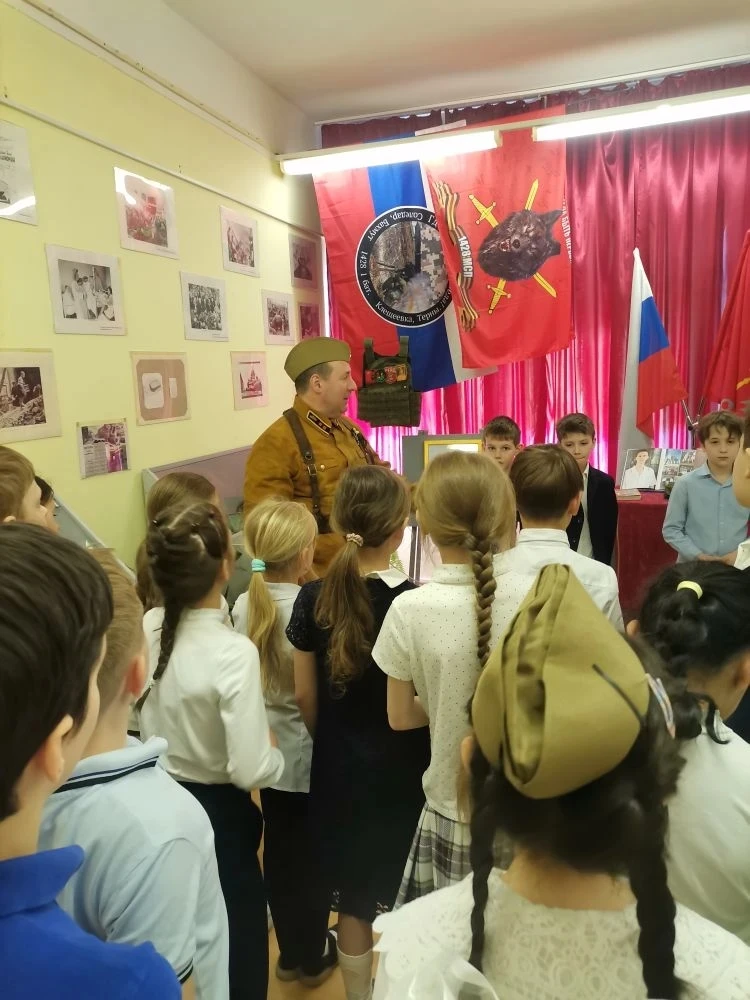🎖В рамках совместного проекта школьного музея "Семейные реликвии" и ГБУ ДО "Молодёжного творческого 