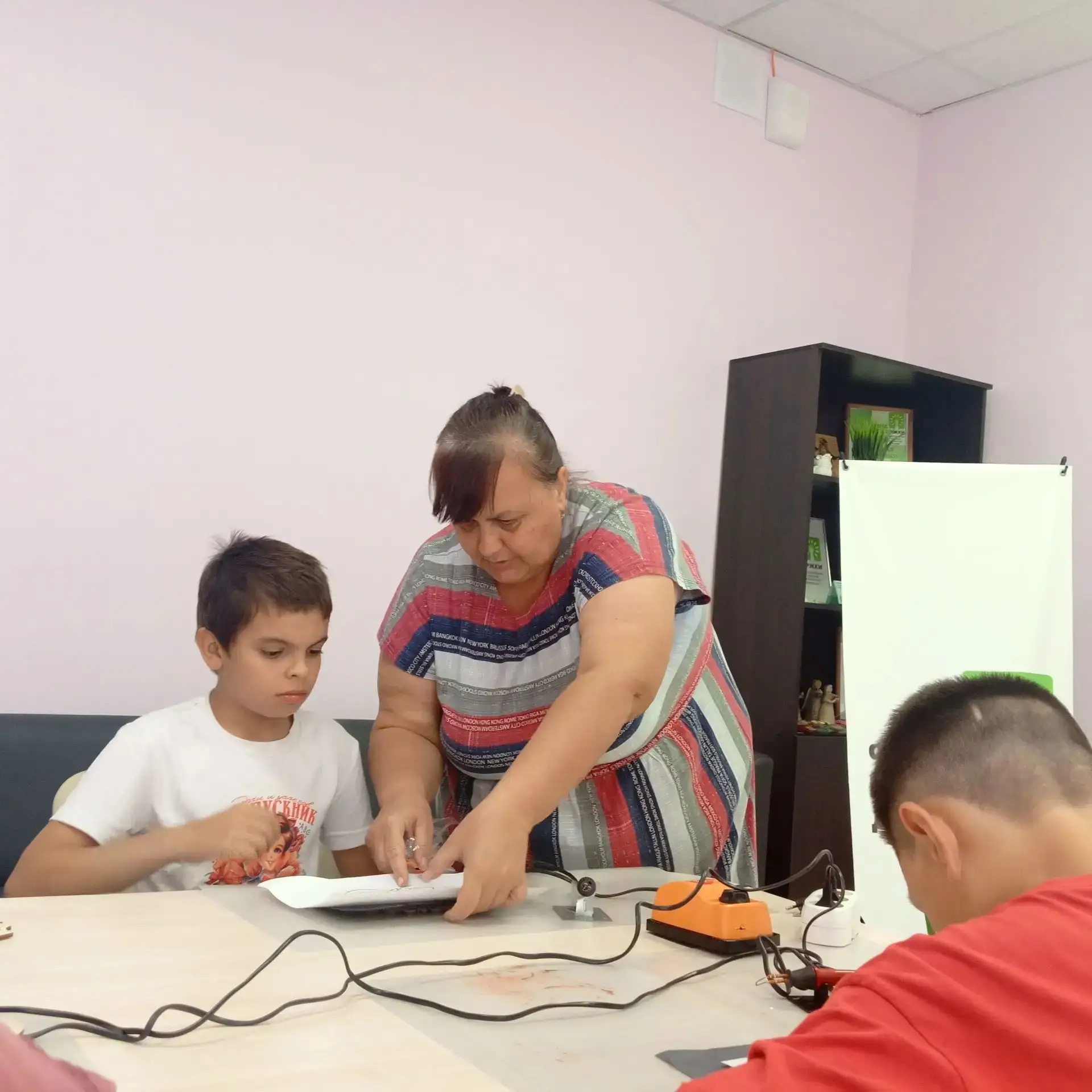 В Новобурасском центре социального обслуживания населения продолжается реализация проек...