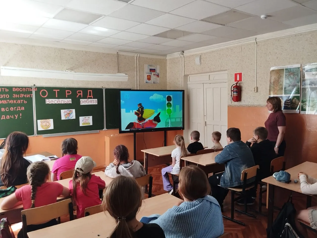 🚦✨ 3 июня в «Солнышке» прошёл День безопасности!

Машин на дорогах с каждым годом всё больше, но мы
