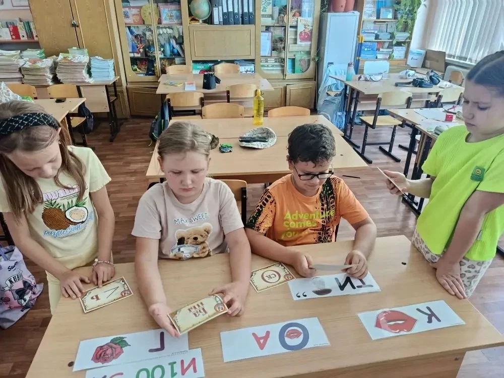 🇷🇺Сегодня, 21 августа, в нашем лагерь прошли мероприятия, посвященные дню российского...