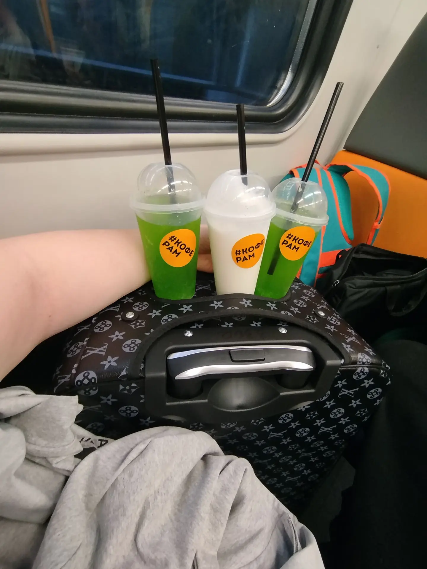 В путь дорогу 🚊 любимый мохито  от #кофеРам