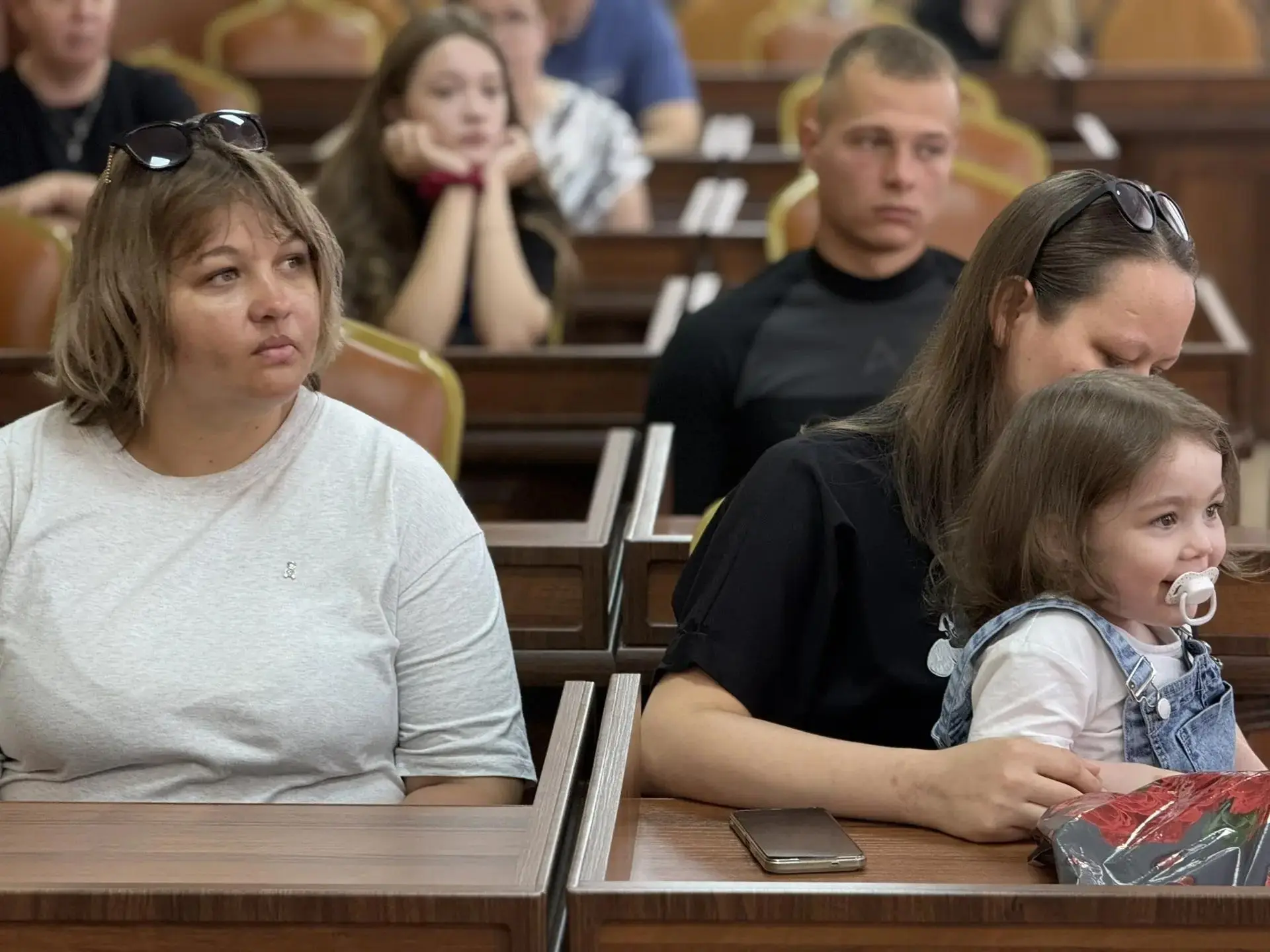 В преддверии Дня России для пяти жителей Джанкоя из числа детей-сирот и детей, оставших...