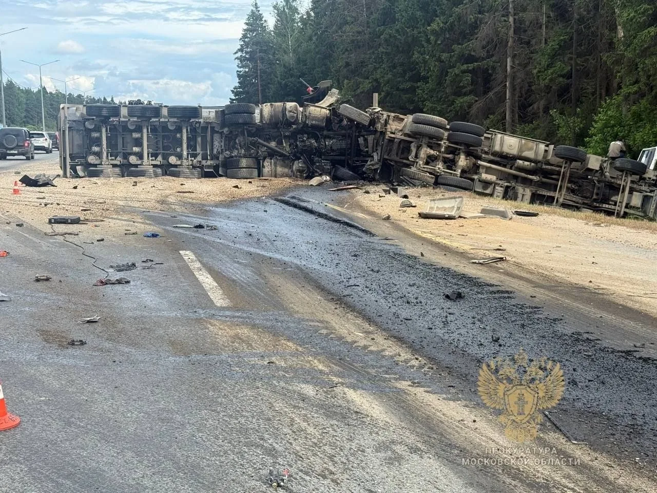 Авария с участием 5 машин произошла из-за другой аварии