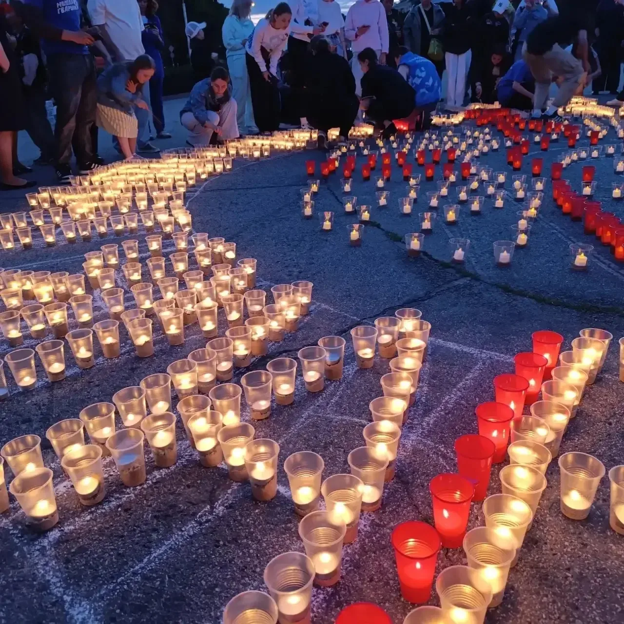 🕯️ Вместе помним, вместе чтим!
В воскресенье, 21 июня, в 21:00, у Монумента воинской и трудовой сла