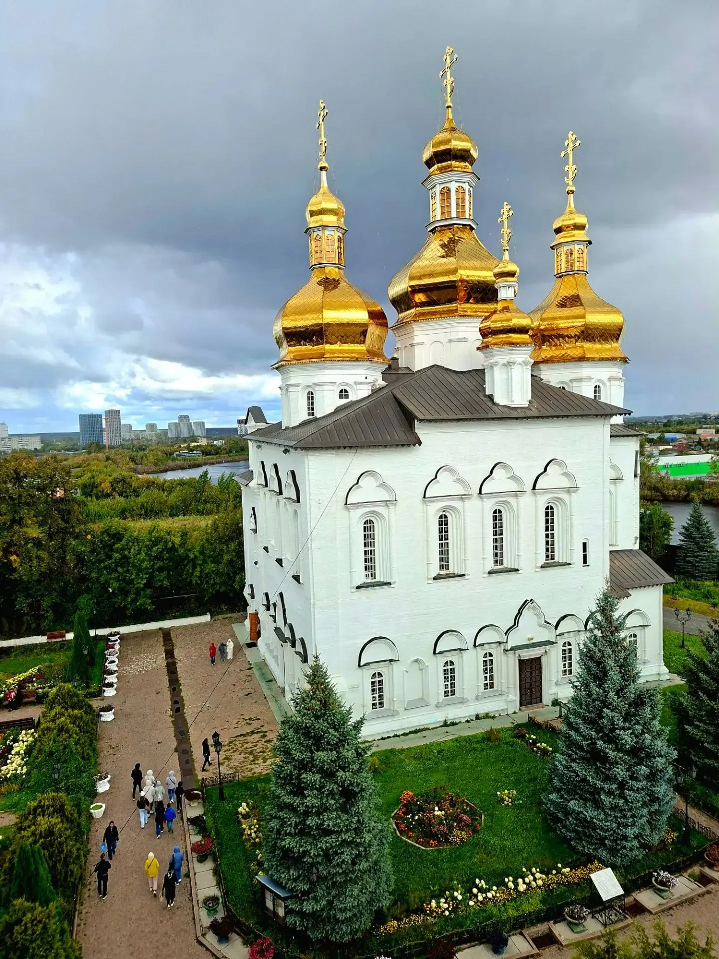 Вид с колокольни Свято -Троицкого монастыря😇.