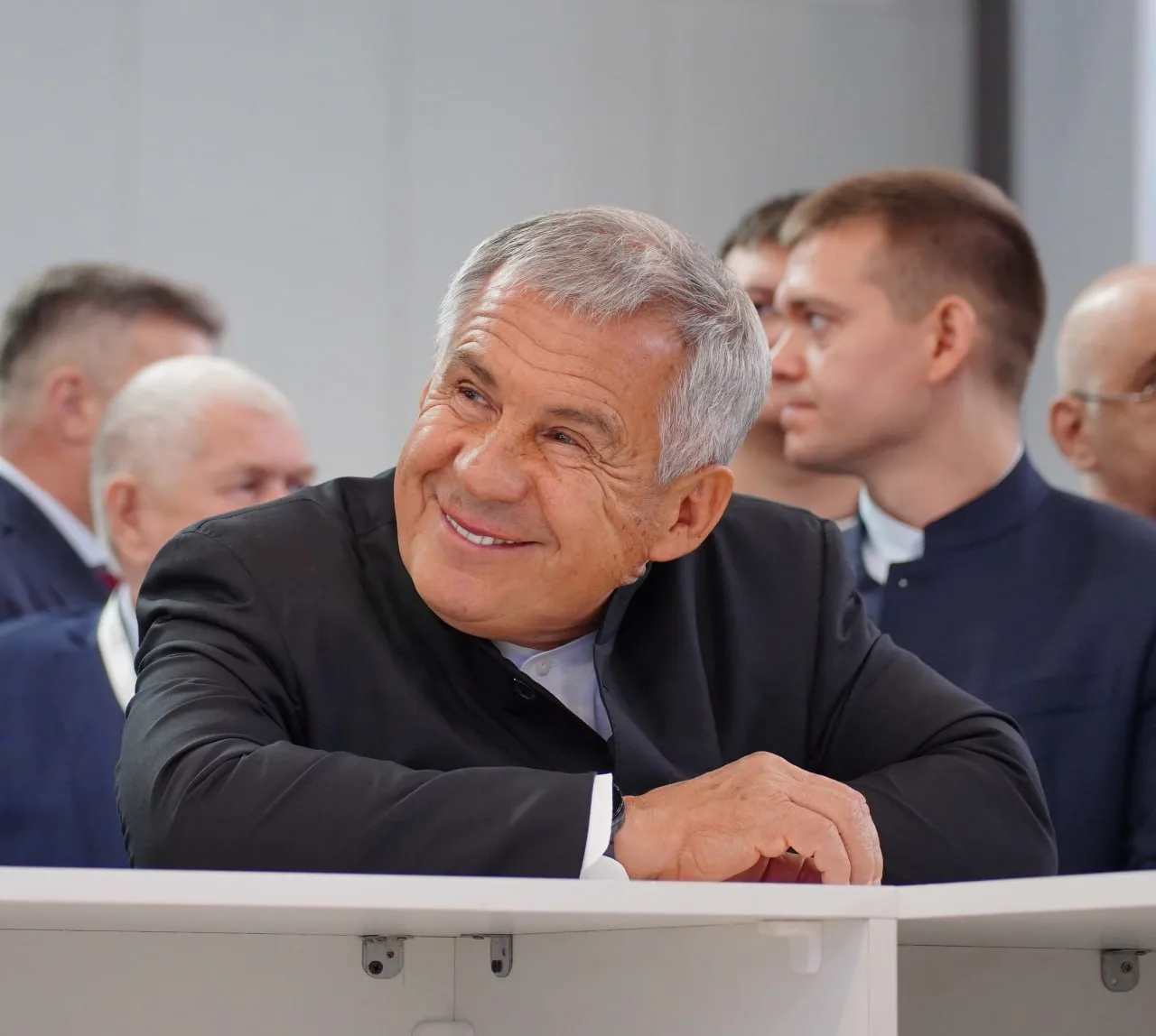 🇷🇺🔝 Рустам Минниханов вновь возглавил «Национальный рейтинг» руководителей регионов