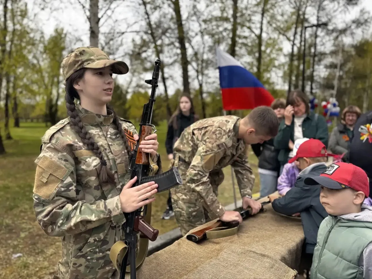 🇷🇺Сегодня, в честь празднования 81-й годовщины Великой Победы, учащиеся нашего военно-патриотическог