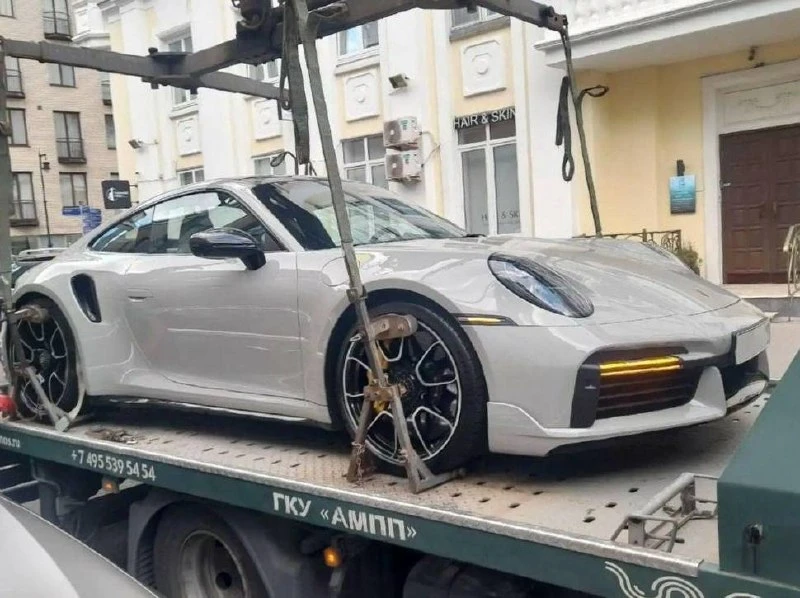 😳 У москвича могут изъять спорткар за 182 штрафа