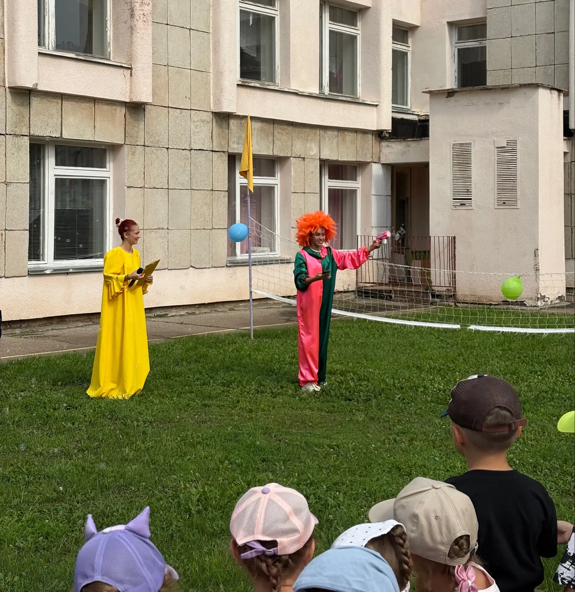 Воздушное волшебство в нашем саду: «Шоу мыльных пузырей»! 🫧 

Сегодня наш детский сад превратился в
