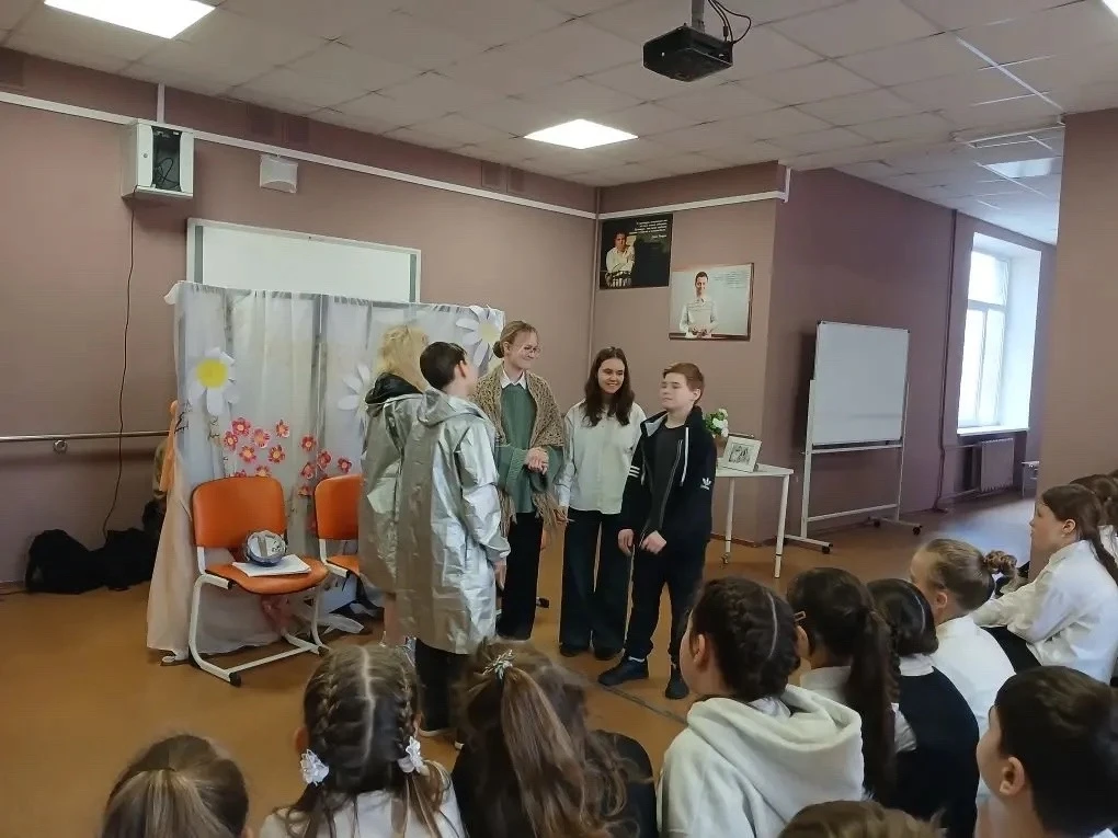 В нашей школе случилось настоящее чудо! Ученики 4-6 классов стали зрителями трогательного спектакля 