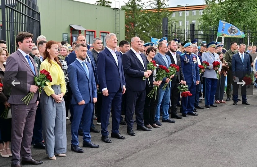 В парке «Патриот» открыли бюст Героя Советского Союза Василия Маргелова и учебно-тренир...