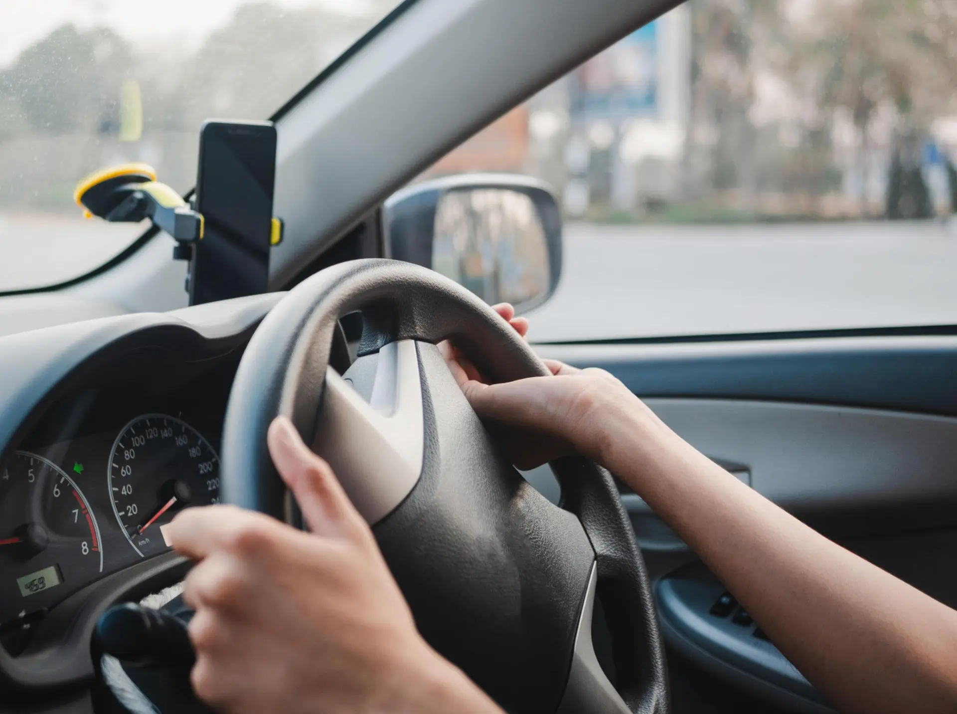 Почему нельзя выкручивать руль до упора? 🚘⚠️

Многие водители делают это каждый день и даже не заду