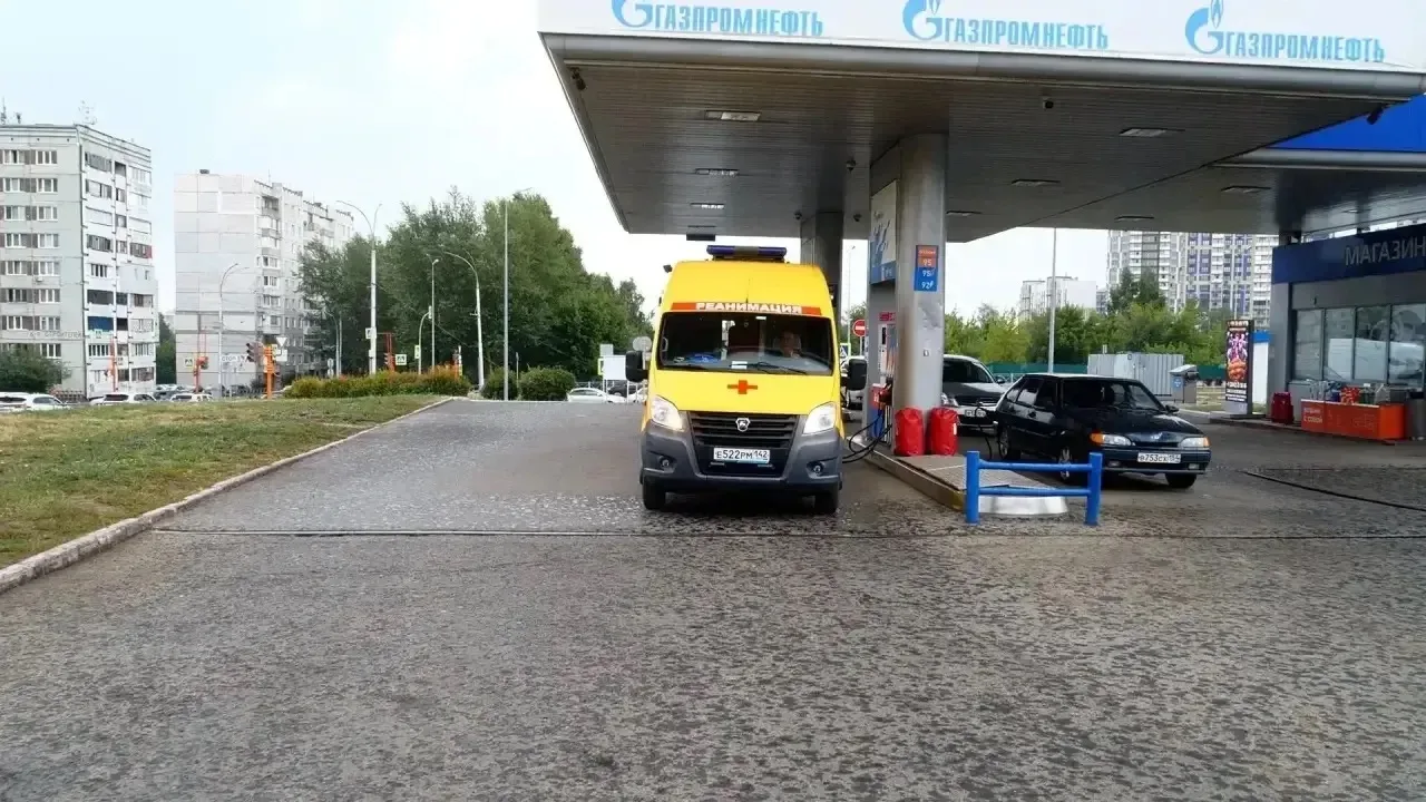 По поручению губернатора Ильи Середюка автомобили скорой помощи в Кузбассе по-прежнему ...