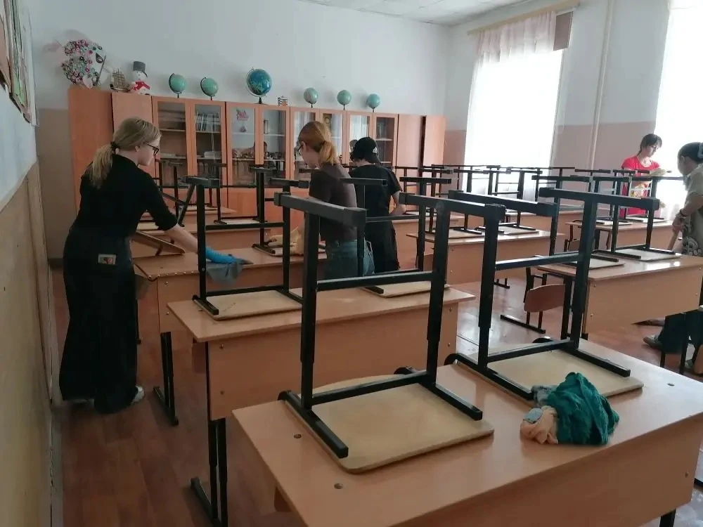 💪 Лето — время работать! Трудовая практика в школе продолжается