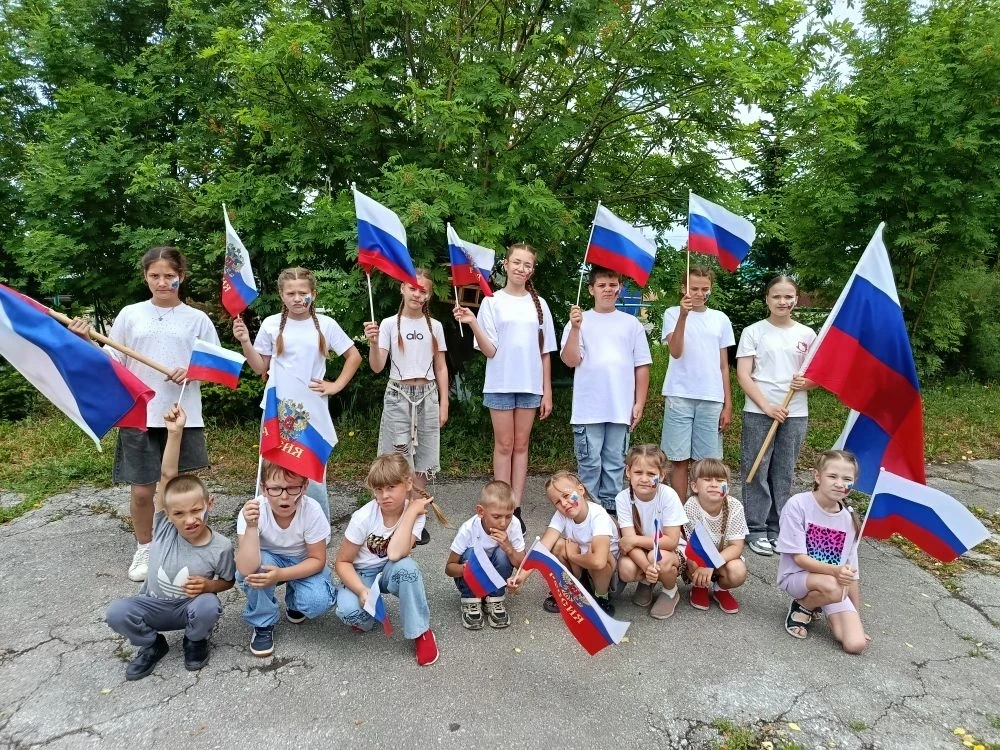 Какой же получился потрясающий день в лагере! 😍

Сначала наши ребята прошли настоящий квест — задан