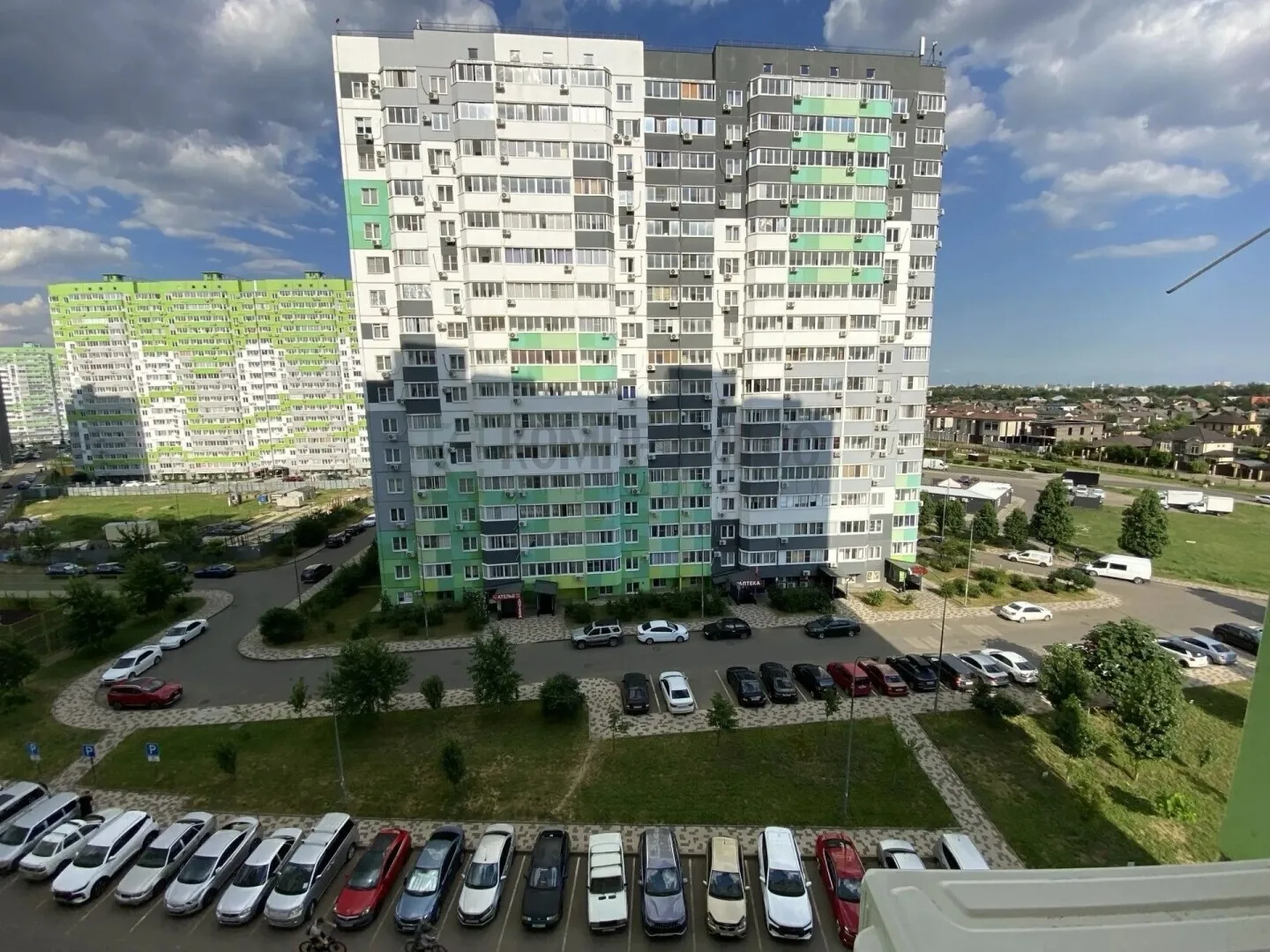 📍Окна на две стороны: максимум естественного света