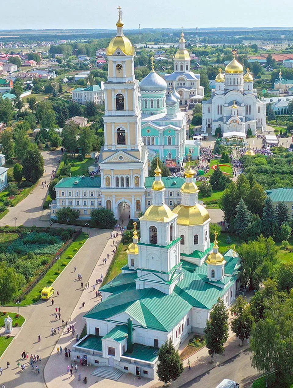 Пс.9:27. говорит в сердце своем: «не поколеблюсь; в род и род не приключится мне зла";