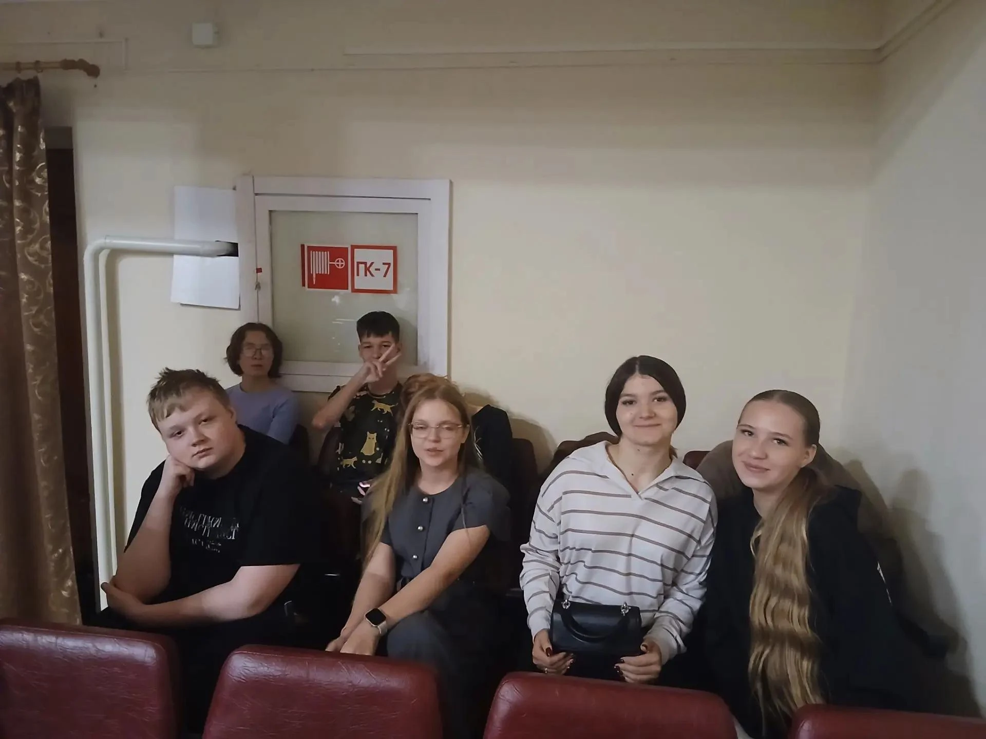 9 «А» класс вместе с классным руководителем Вайс Натальей Андреевной окунулись в атмосф...