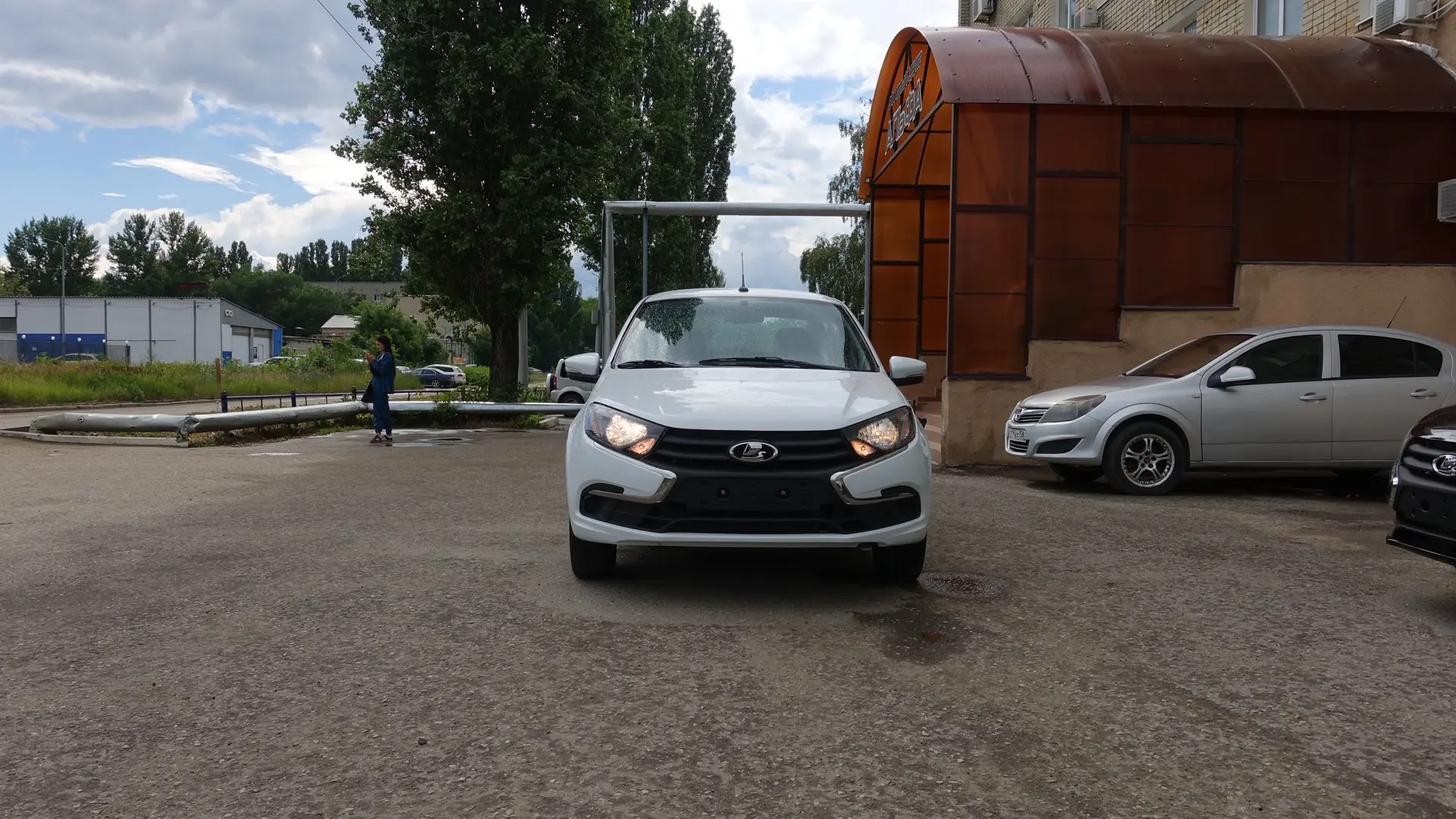 🚗 LADA GRANTA FL в аренду с последующим выкупом

Об автомобиле:
✔ 2025 год выпуска
✔ Проведено 2 пл