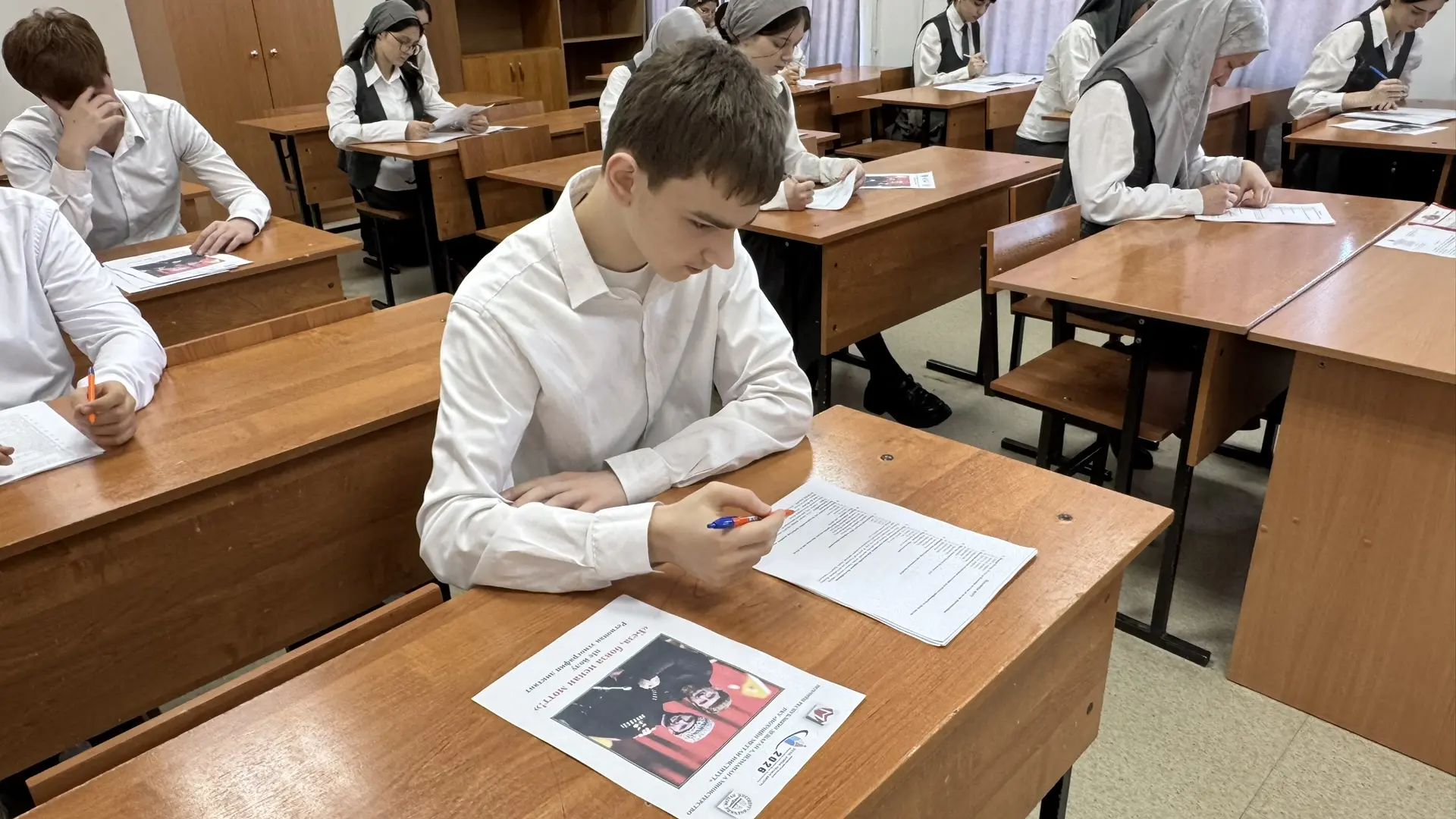 Сегодня в МБОУ «СОШ № 54 им. Хасана Кааева» г. Грозного прошёл региональный этнографический диктант 