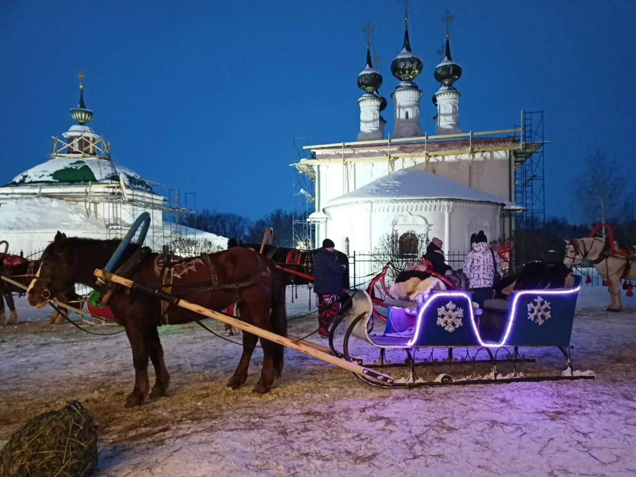🎄 Нескучные каникулы: три грани русского праздника!