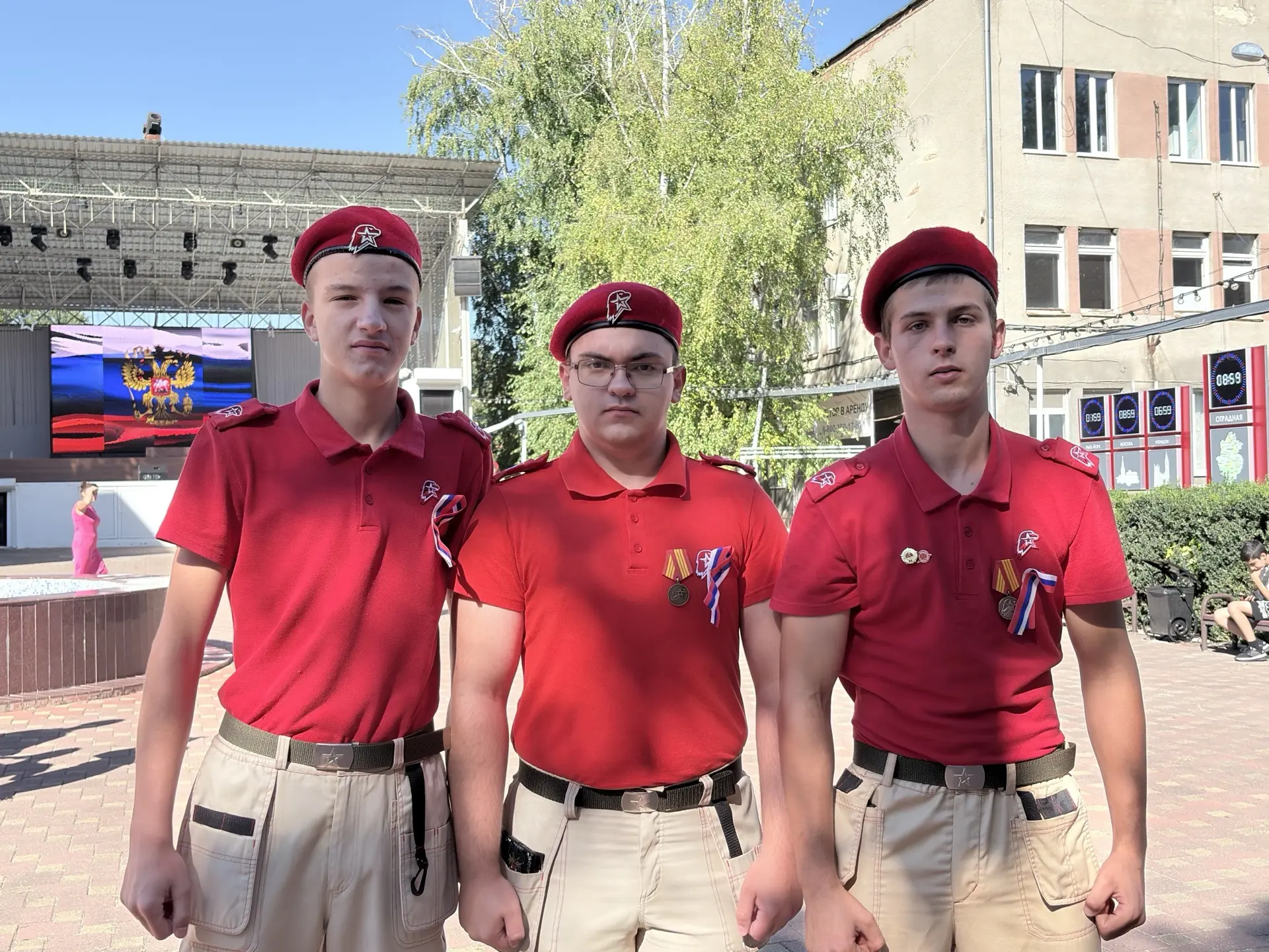 🇷🇺 ЛЕНТА ТРИКОЛОРА — В КАЖДОМ ПРАЗДНИЧНОМ МОМЕНТЕ!