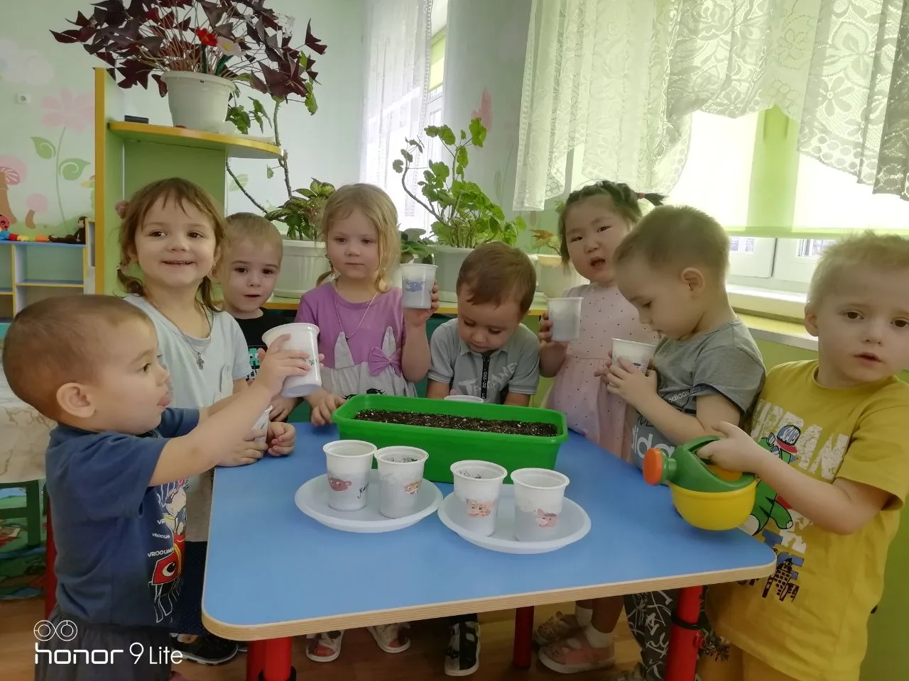 🌱 Чудо-огород в младшей группе: сажаем, поливаем и ждем чуда!