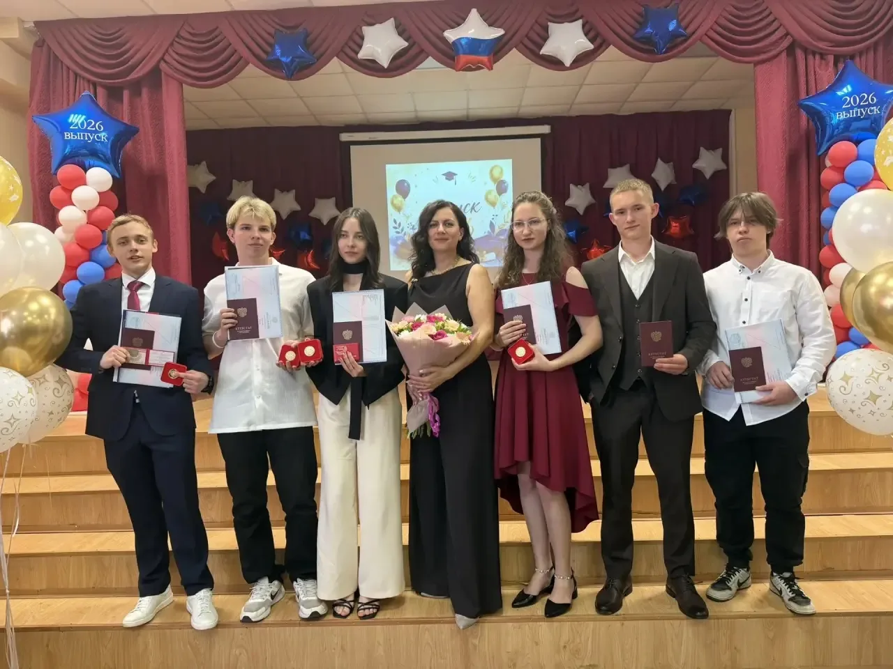 🔔Сегодня в стенах нашей школы состоялось торжественное вручение аттестатов о среднем общем образова
