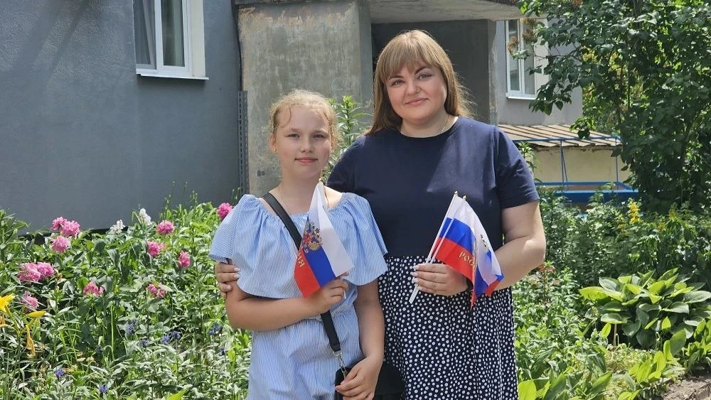 💕Участвуем в акциях «Флаг во дворах» и «Окна России» 🇷🇺, посвящённых одному из главных наших праз
