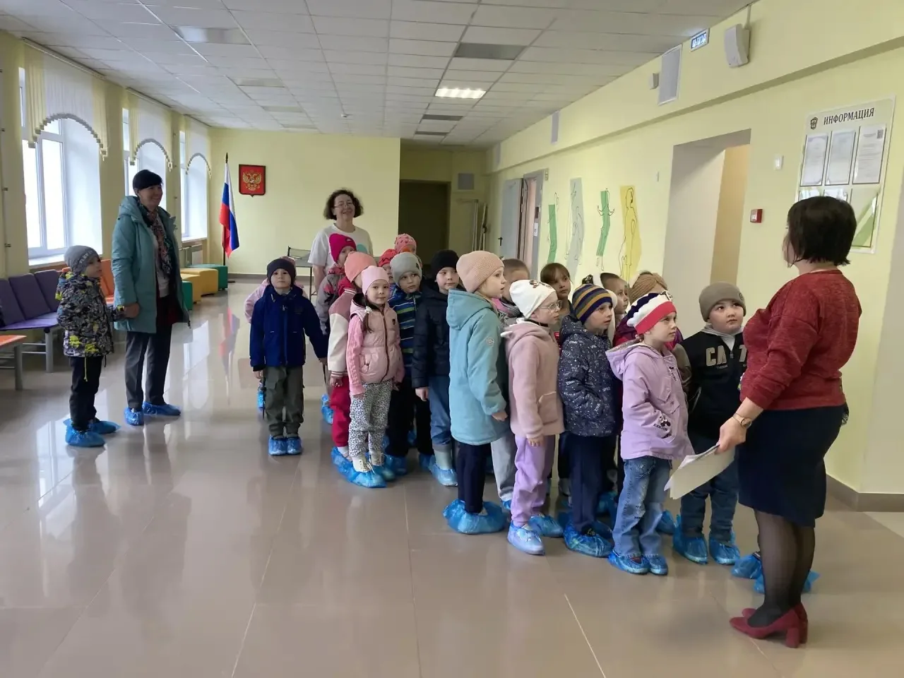 📚 Школа распахнула двери для самых маленьких гостей!  Сегодня нашу школу посетили воспитанники муниц