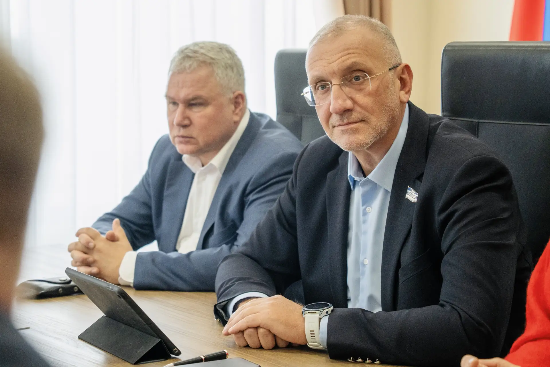 За плечами каждого врача или медсестры стоят годы упорной учебы и практики. И то, наско...