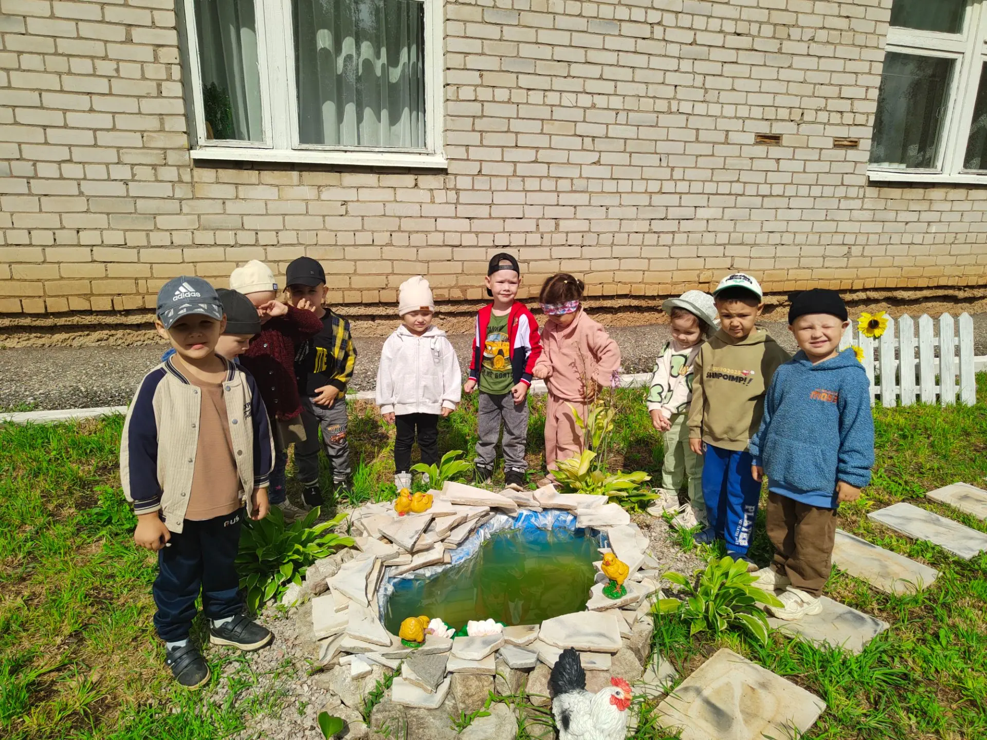 Экополянка на территории детского сада
