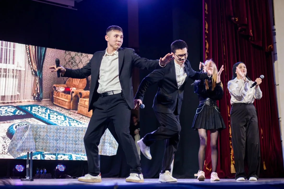 🎉 У нас очень классные новости!  Наши ребята из СТЭМа «Вирус», КВН «Сборная Уральска» снова доказали
